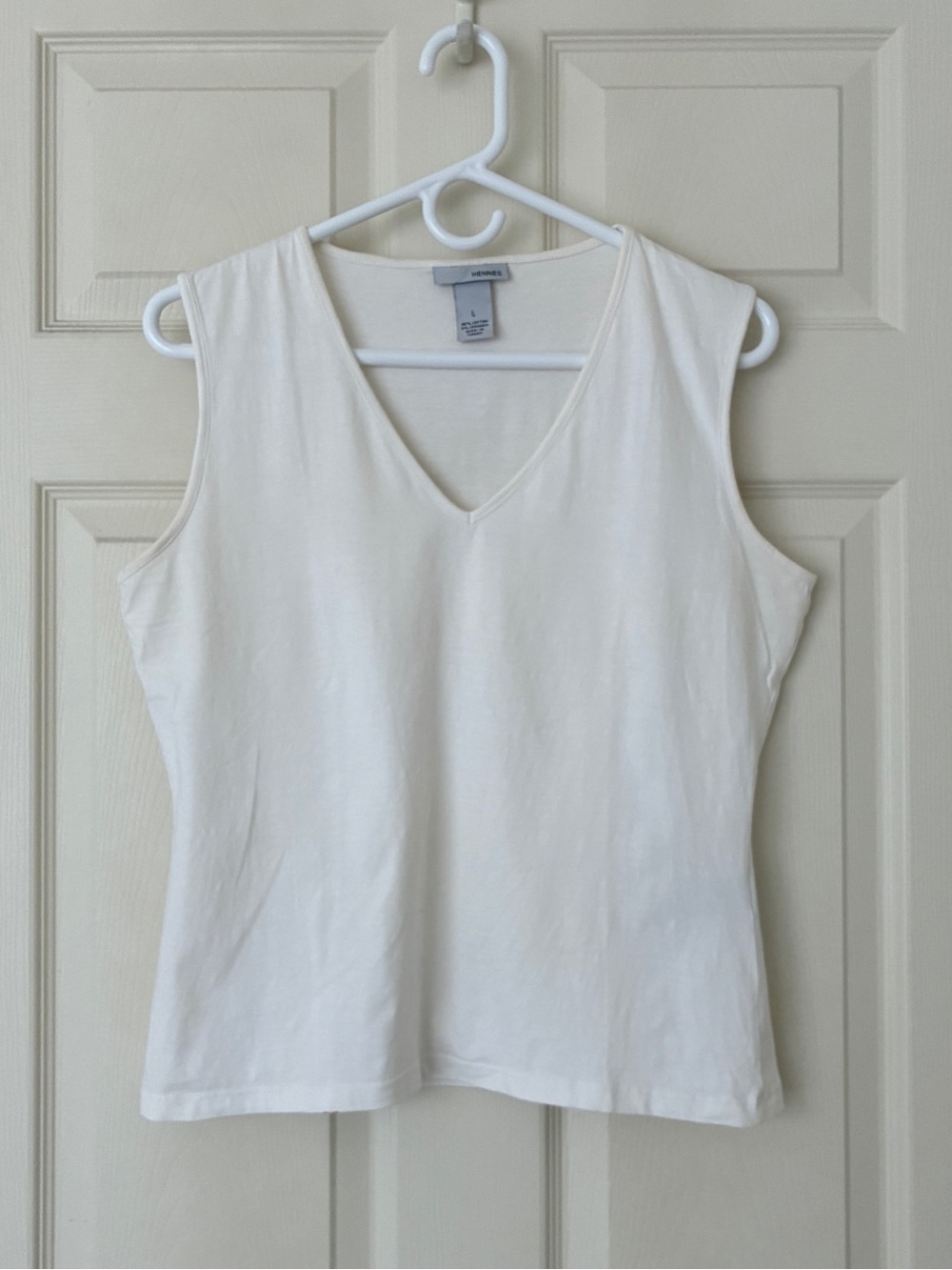 H&M V-Neck White Stretch Cotton Tank Size Large